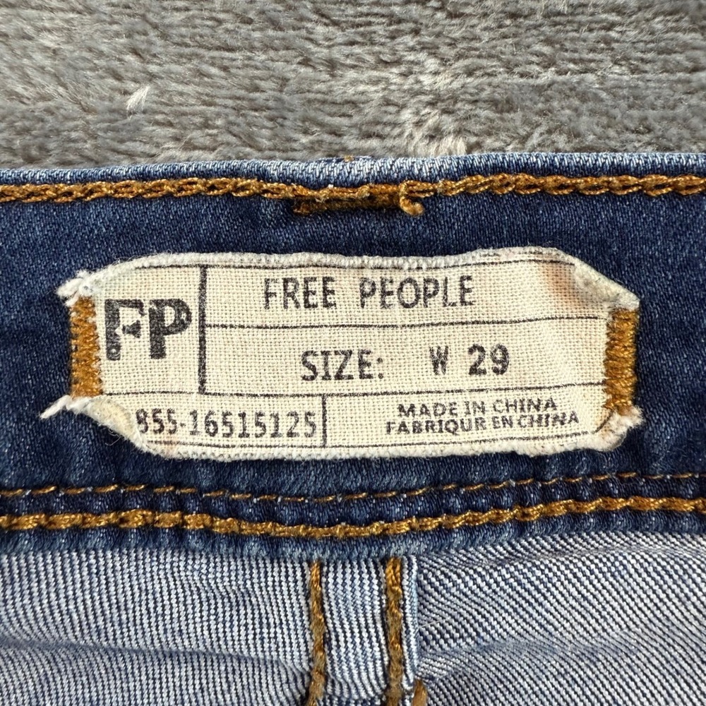 Free People Women Blue Skinny Jeans Size 29 Medium Wash Stretch Mid Rise - Picture 2 of 9
